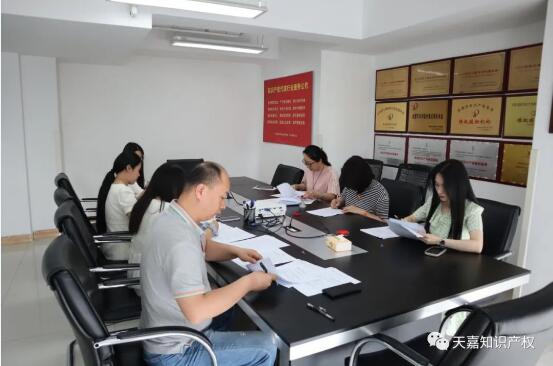 图1.jpg